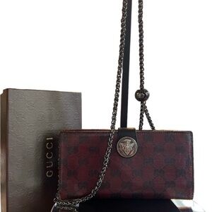 Gucci wallet crossbody